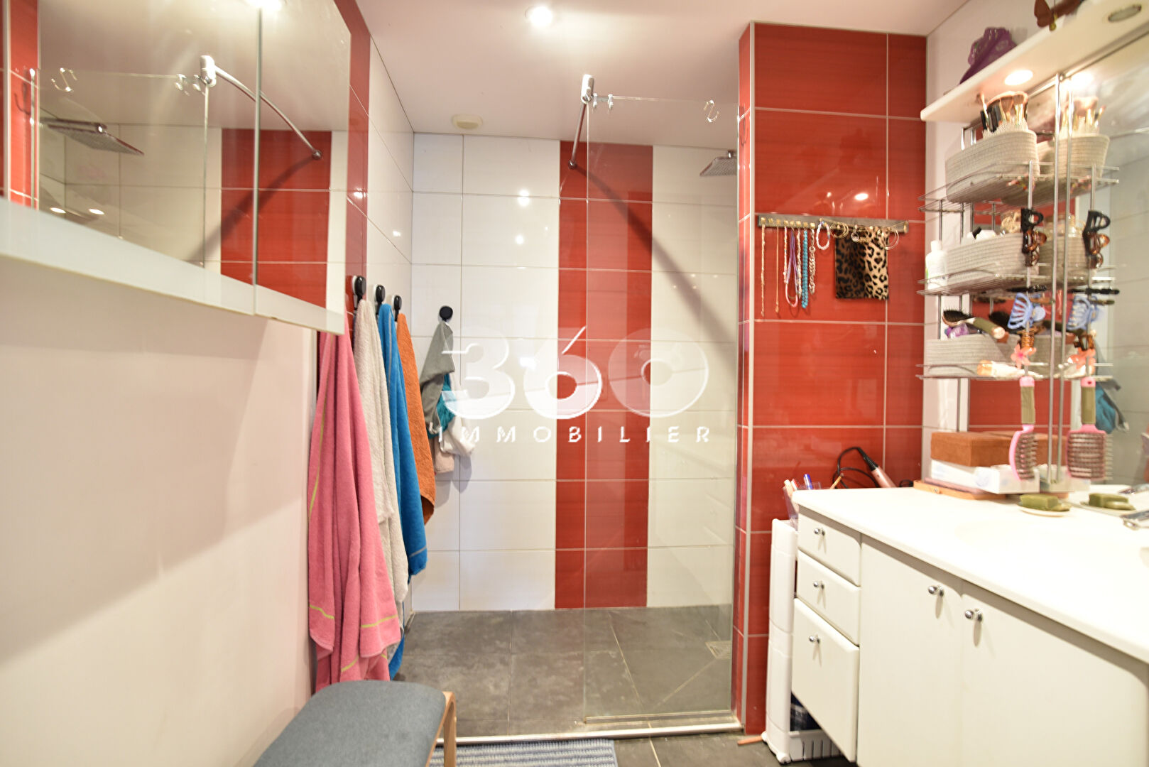 photo APPARTEMENT PUGNY CHATENOD - 4 pièce(s) - 