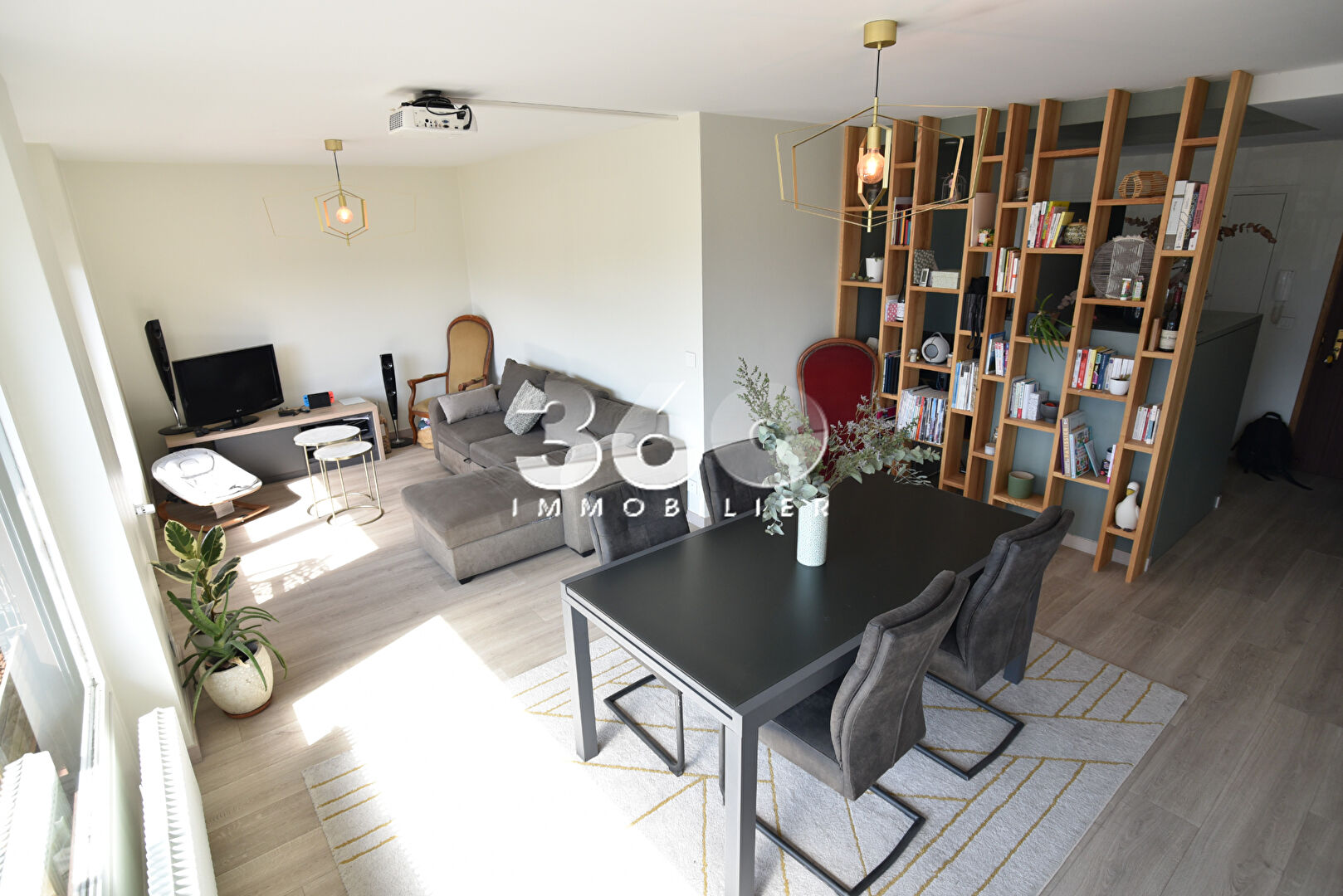 photo Appartement T3 en dernier étage avec vue panoramique 
