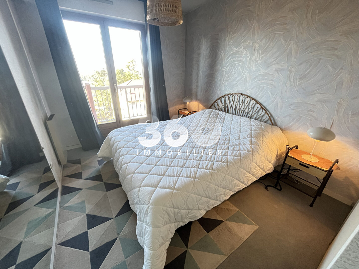 photo À VENDRE ? Appartement T2 avec terrasse et vue lac ? Aix-les-Bains 