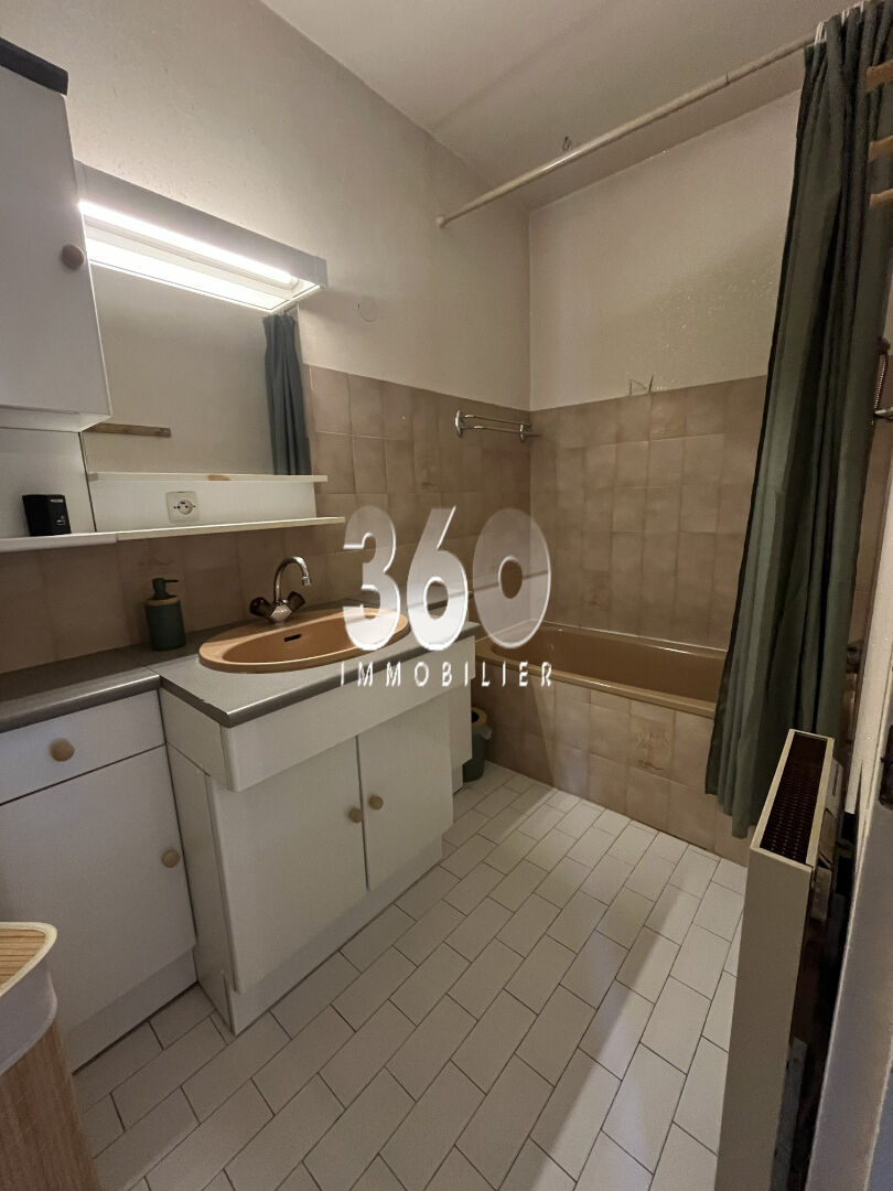 photo À VENDRE ? Appartement T2 avec terrasse et vue lac ? Aix-les-Bains 