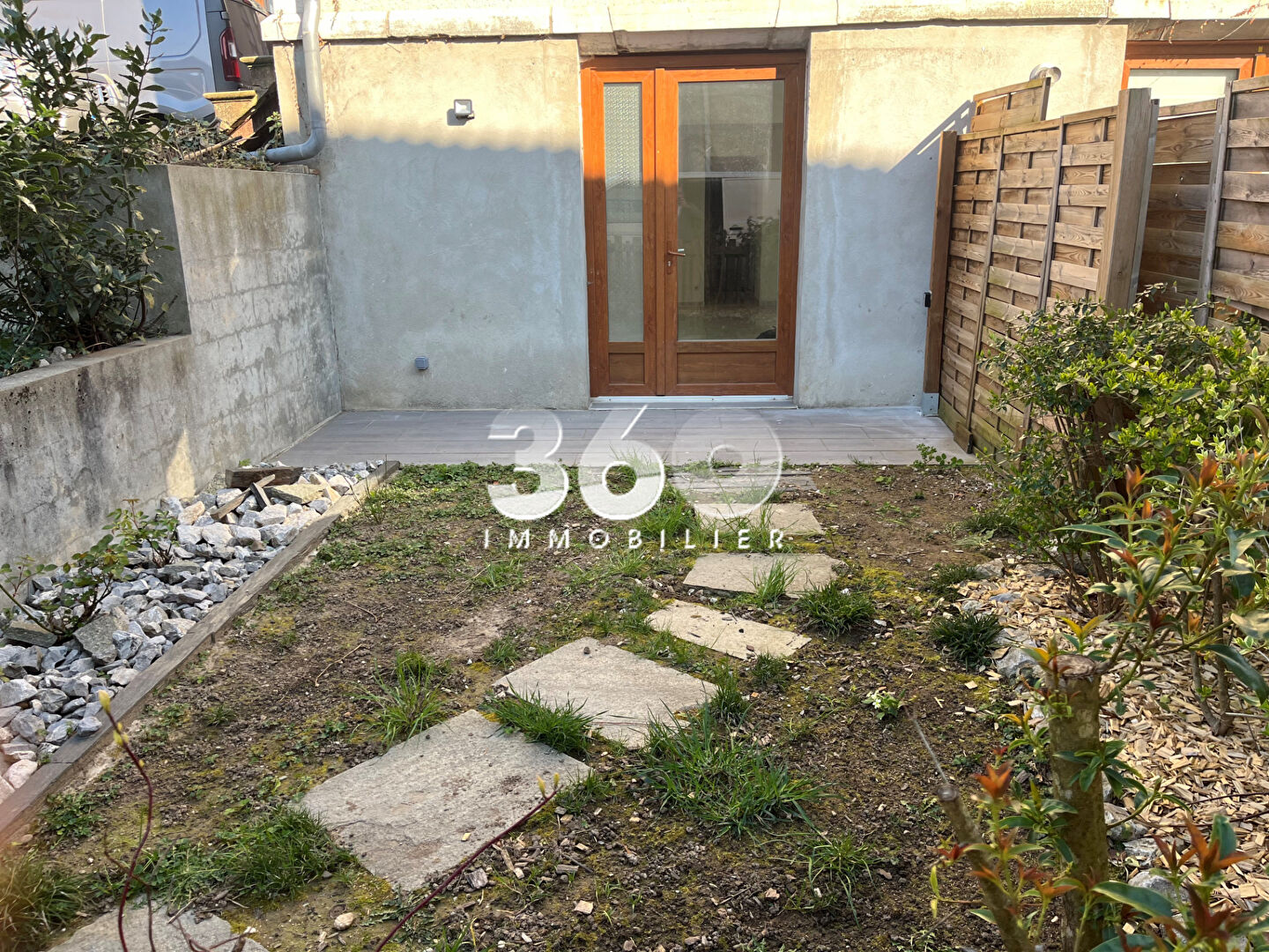 photo T2 en rez-de-jardin - Centre-ville au calme  ?-Aix-les-Bains 