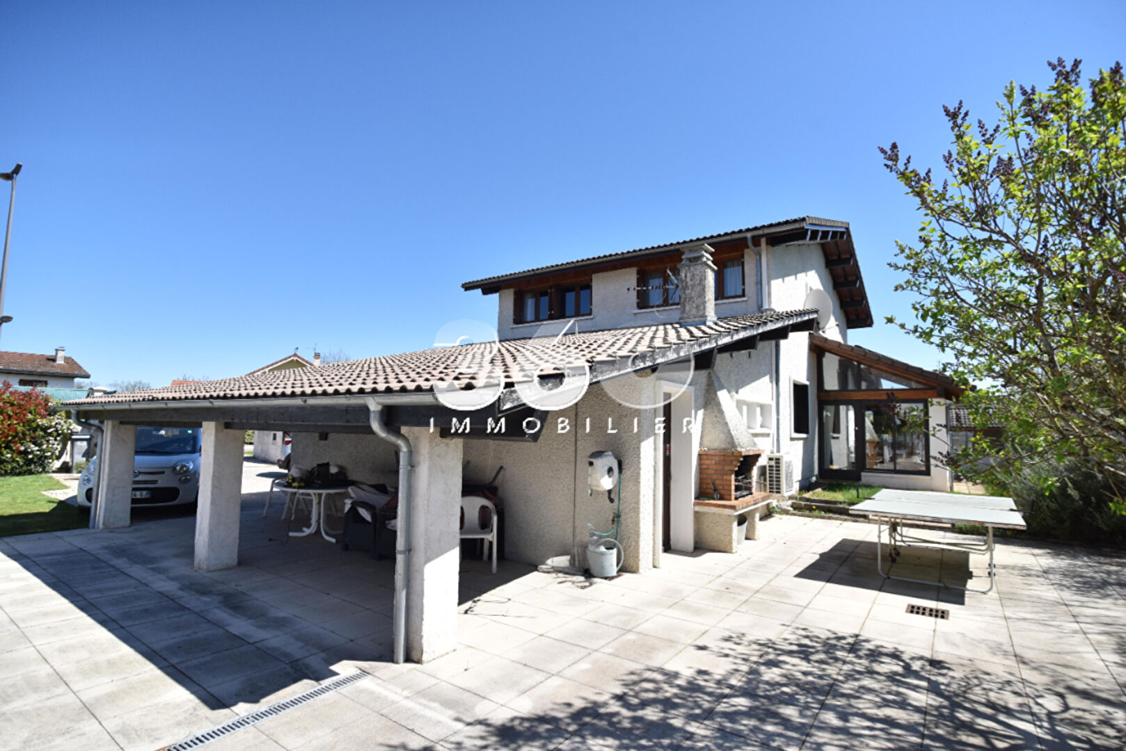 photo Maison 180 m² ? 6 chambres ? Piscine ? Proche CERN 