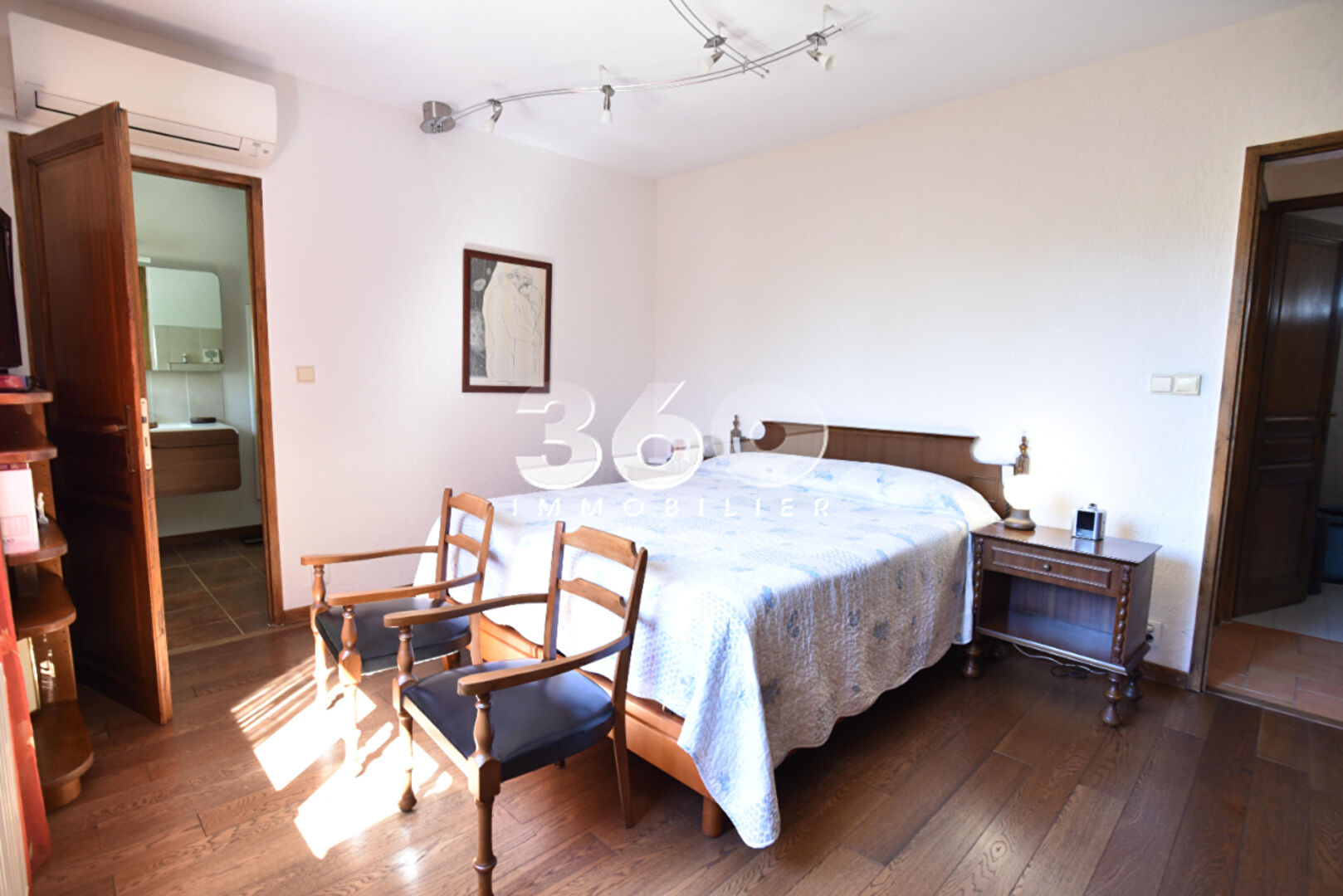 photo Maison 180 m² ? 6 chambres ? Piscine ? Proche CERN 