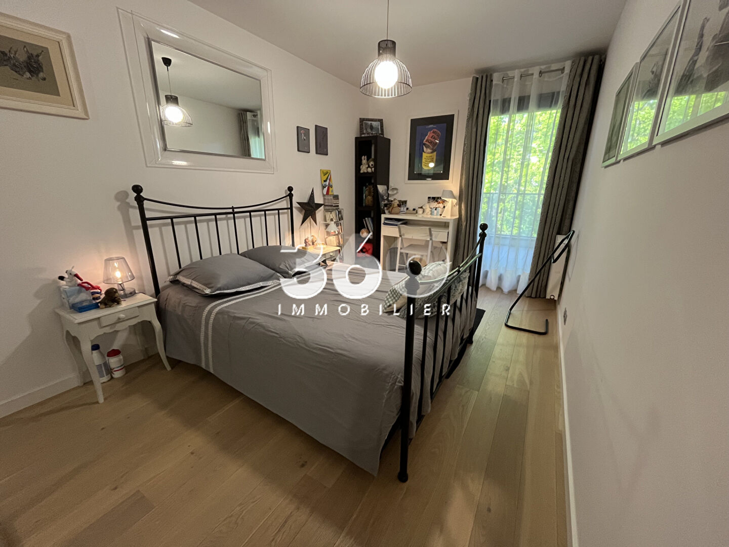 photo T4 en attique -123 m² - Terrasse panoramique 115 m² - Vue lac - Brison-Saint-Innocent 