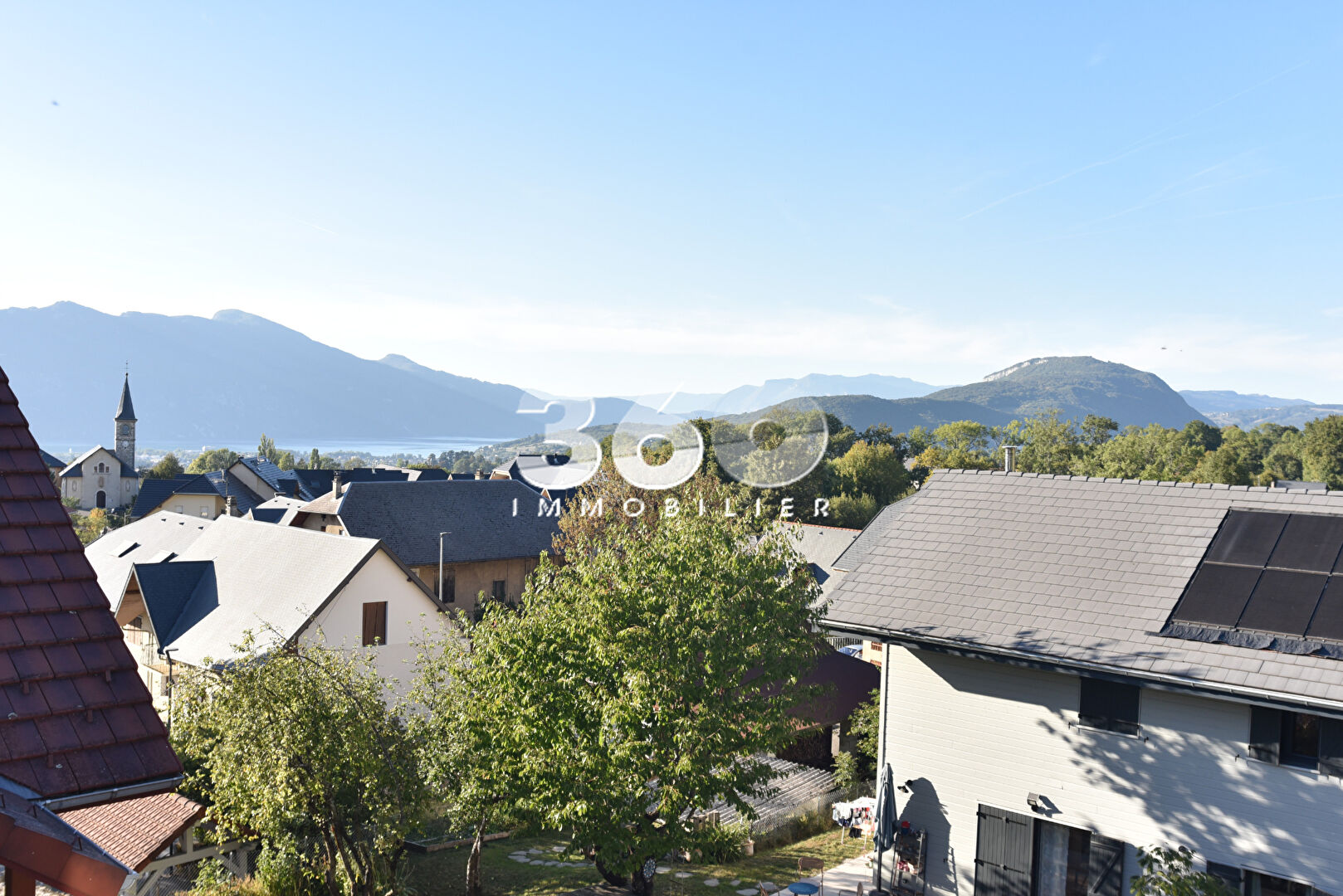 photo MOUXY ? Charmant T2 avec terrasse, petite vue lac et garage 
